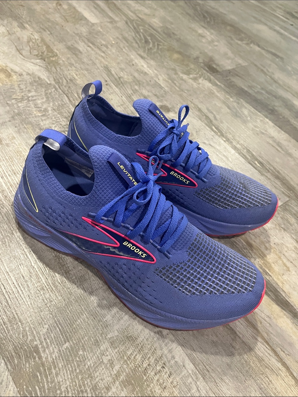 Brooks shoes gym 12 Levitate Running Shoes in Blue with Pink Accents